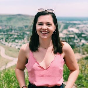 Meet your Posher, Emily